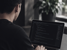 Von der Ausbildung ins Platform Engineering: Rojans Weg bei empiriecom